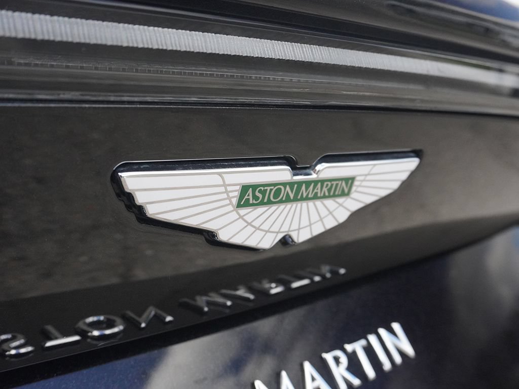 Used 2020 Aston Martin V8 Vantage Coupe RWD image 18
