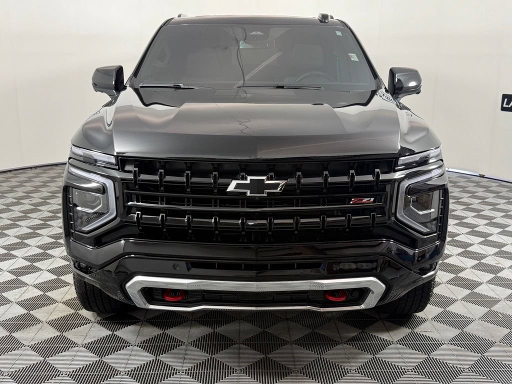 Used 2026 Chevrolet Suburban Z71 w/ Z71 Off-Road Package AWD/4WD image 9