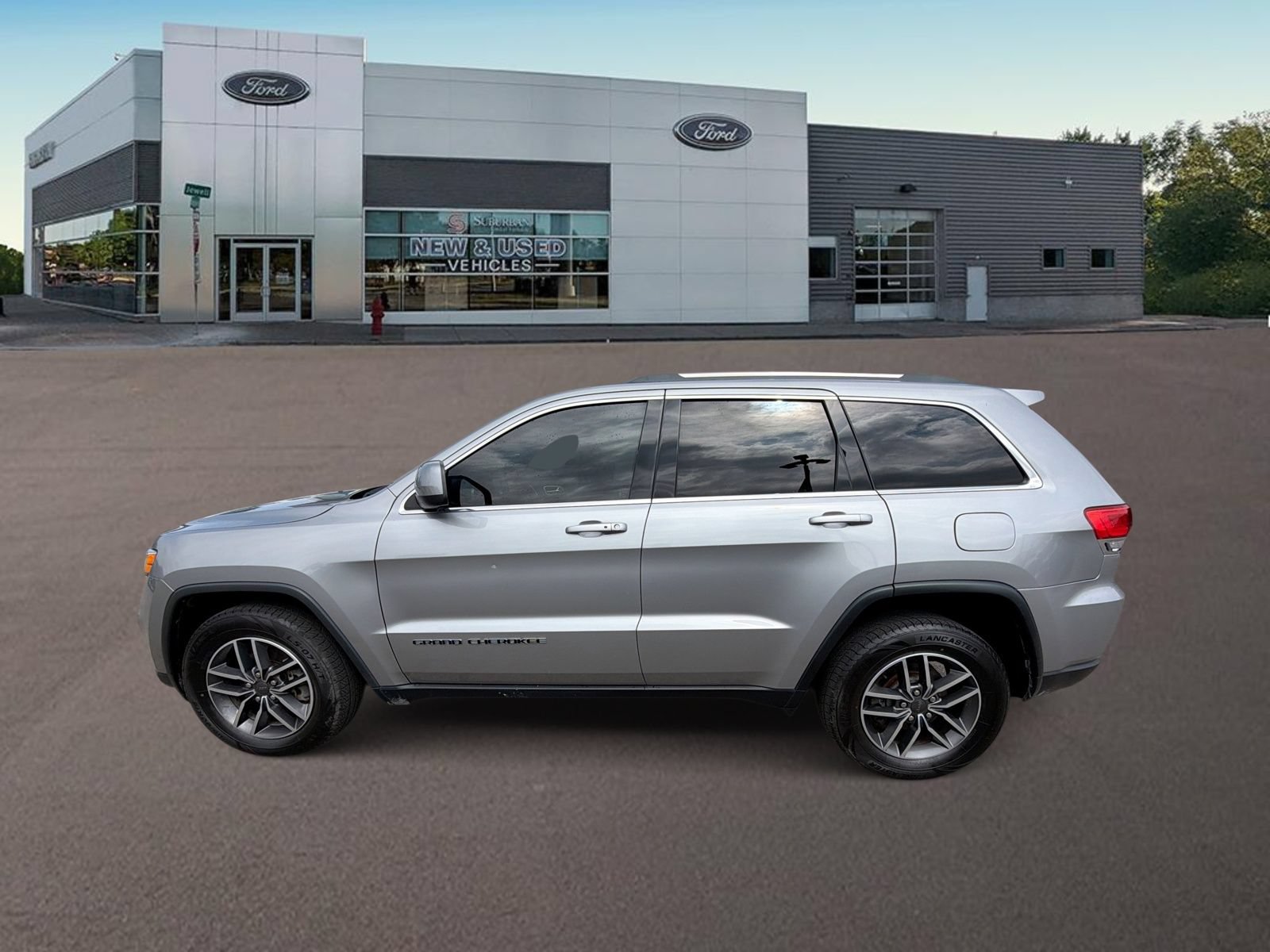 Used 2019 Jeep Grand Cherokee Laredo w/ Security & Convenience Group AWD/4WD image 6