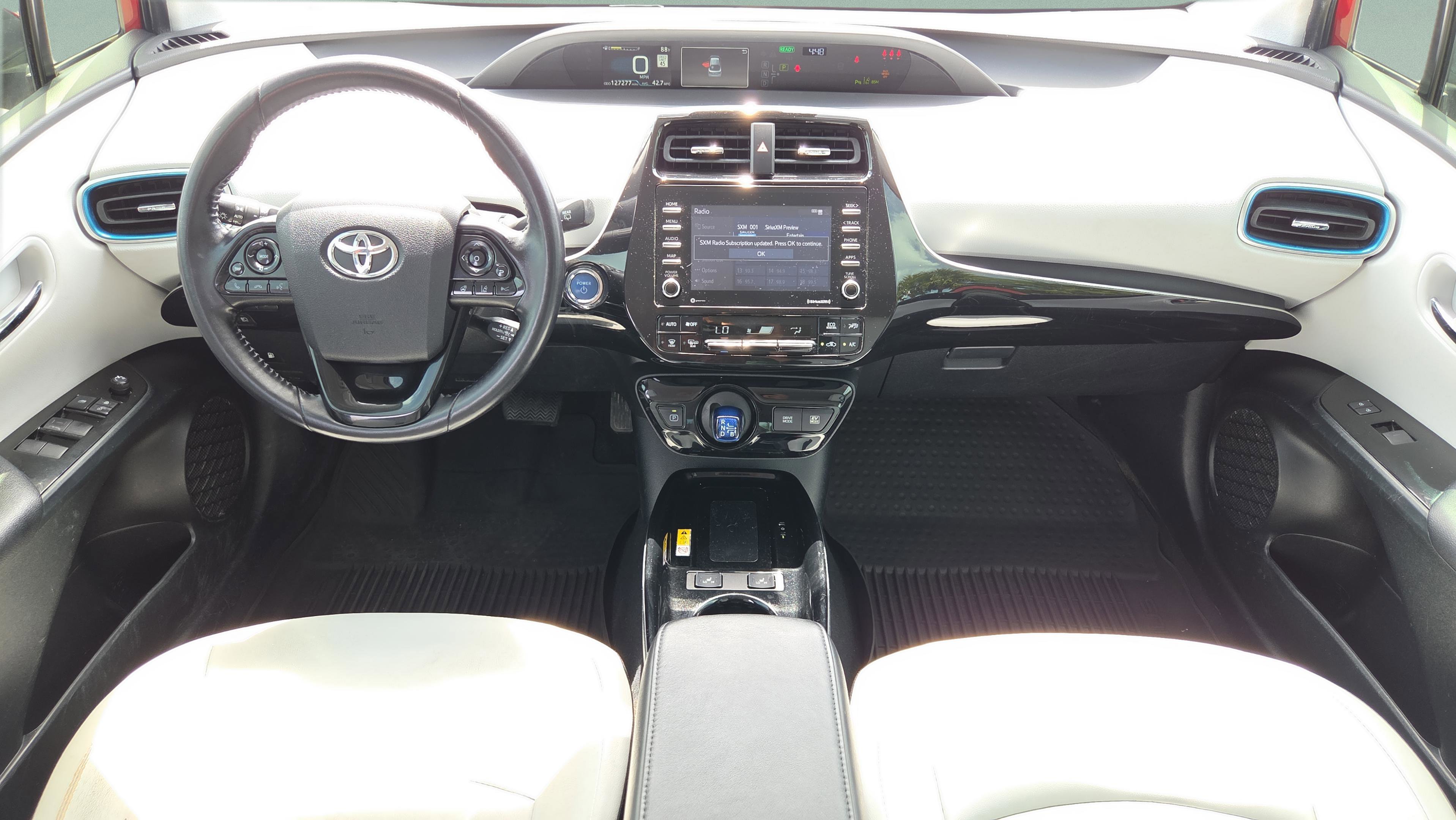 Used 2022 Toyota Prius XLE FWD image 14