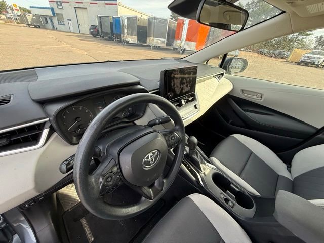 Used 2023 Toyota Corolla LE image 11
