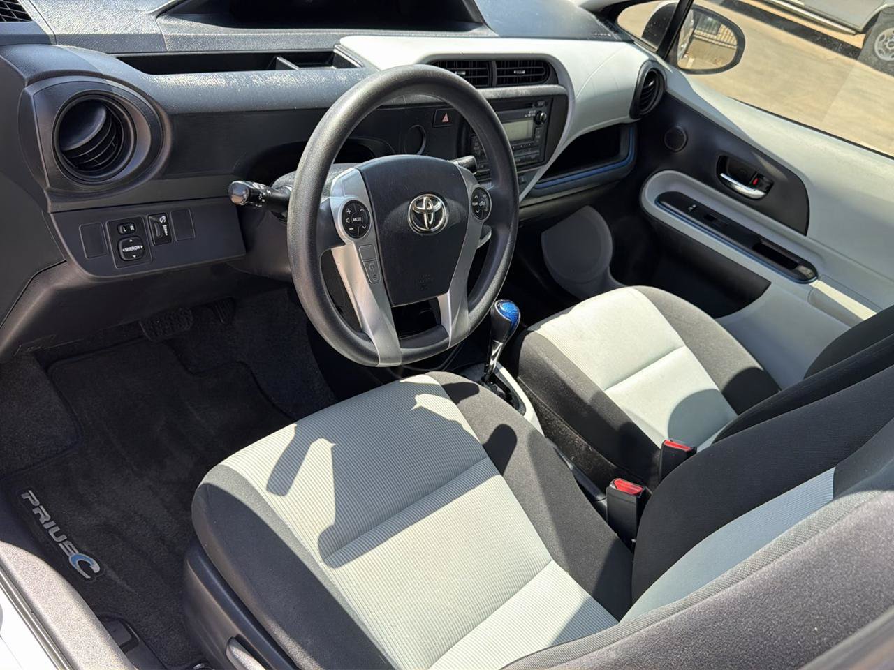 Used 2012 Toyota Prius C Two FWD image 10