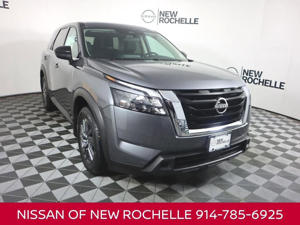 Certified 2025 Nissan Pathfinder S image 1