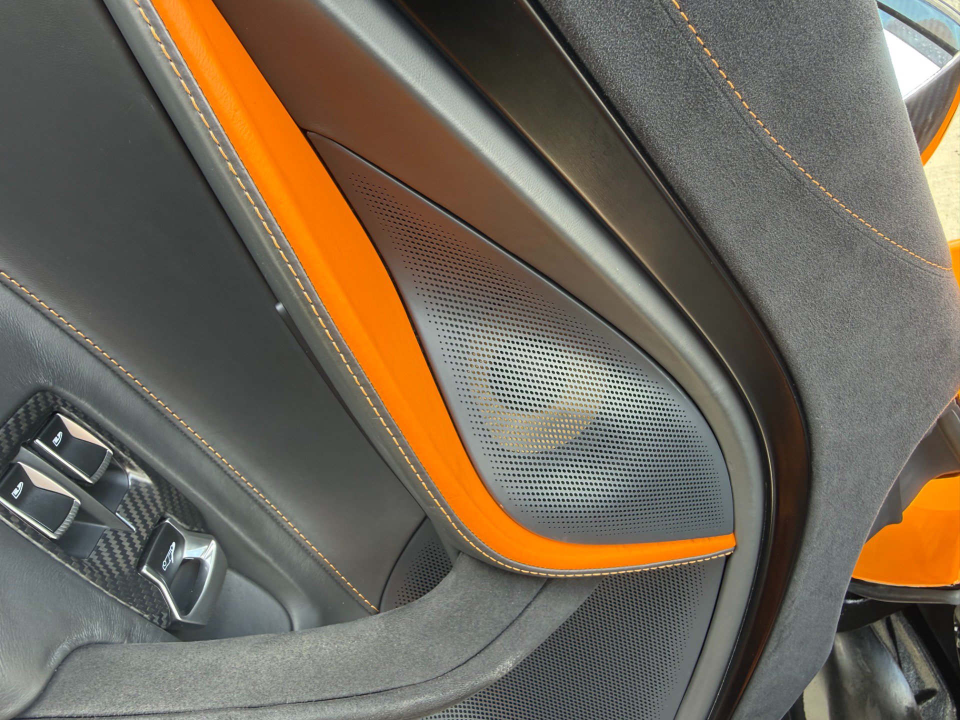 Used 2021 McLaren 720S Performance RWD image 44