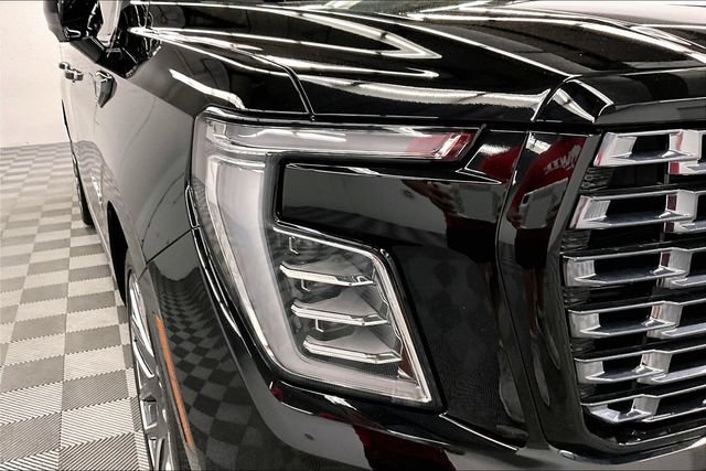 Used 2025 GMC Yukon XL Denali Ultimate w/ LPO, Floor Liner Package AWD/4WD image 36
