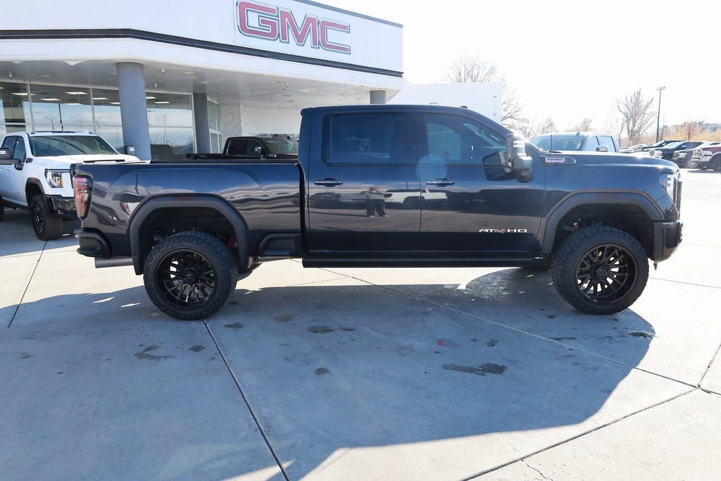 Used 2024 GMC Sierra 3500 AT4 w/ AT4 Premium Plus Package image 7