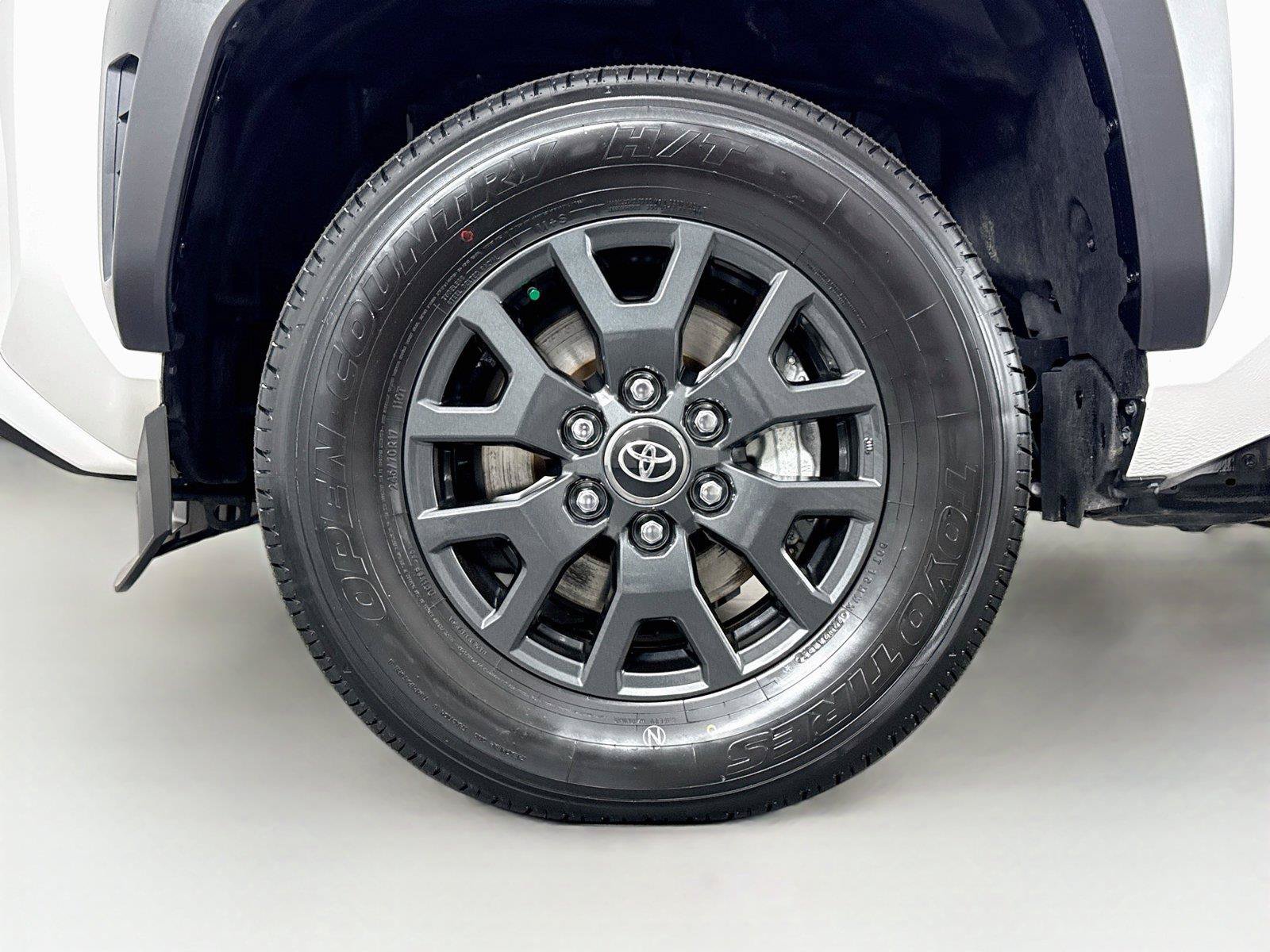 Certified 2025 Toyota 4Runner SR5 AWD/4WD image 41