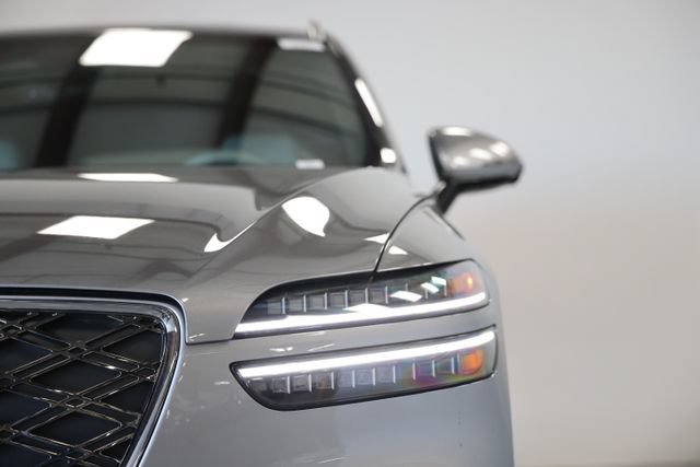 New 2026 Genesis GV70 2.5T Advanced w/ G1 Accessory Package AWD/4WD image 3