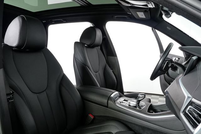 Used 2022 BMW X5 xDrive45e w/ Executive Package AWD/4WD image 23