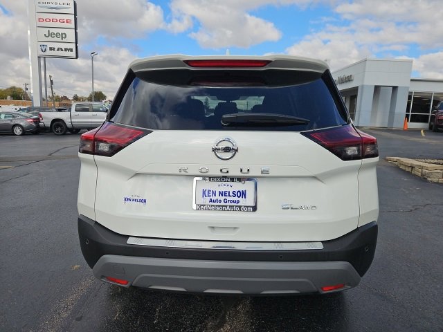 Used 2021 Nissan Rogue SL w/ Premium Package image 4