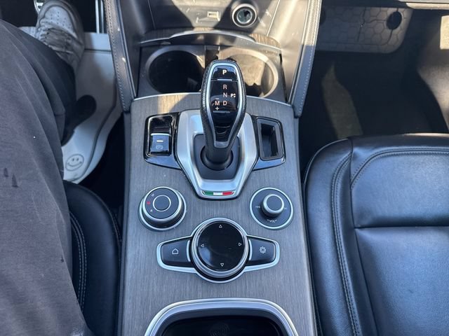 Used 2023 Alfa Romeo Stelvio Ti AWD/4WD image 41