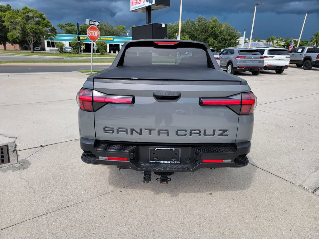 Used 2024 Hyundai Santa Cruz SEL FWD image 4