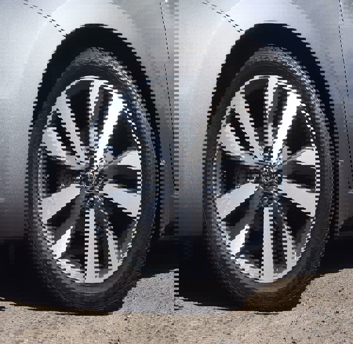 Used 2020 Nissan Versa SR w/ Electronics Package image 5