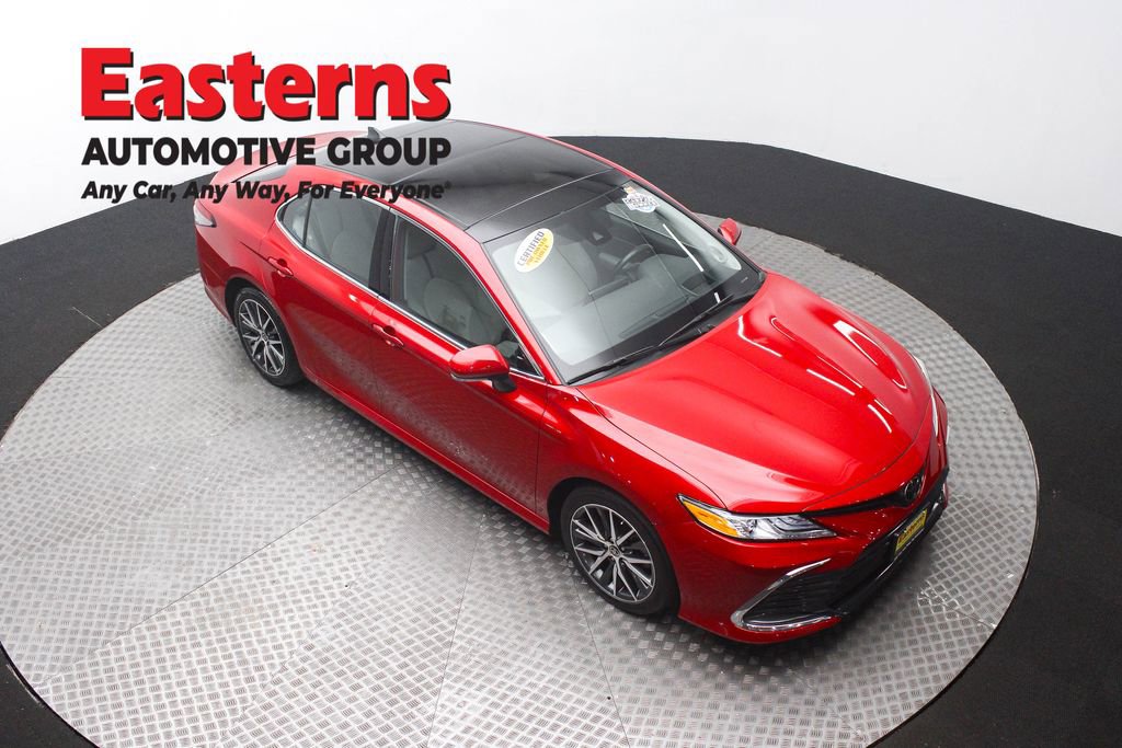 Used 2023 Toyota Camry XLE w/ Navigation Package image 3