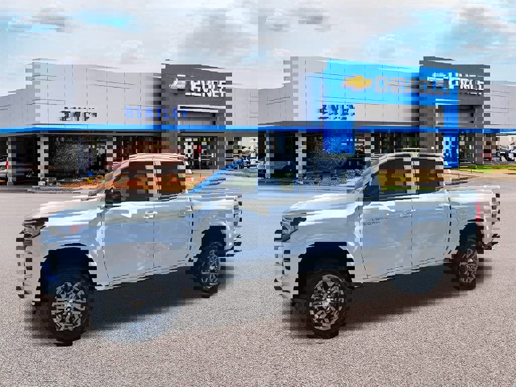 New 2026 Chevrolet Colorado LT w/ Advanced Trailering Package image 2