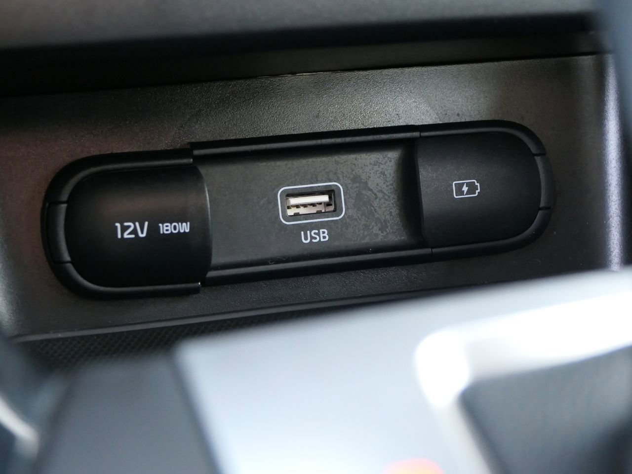 Used 2024 Kia Forte GT-Line w/ GT-Line Premium Package image 20