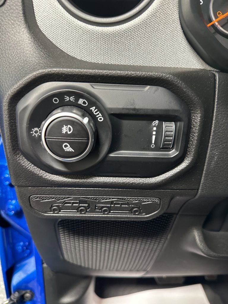 New 2025 Jeep Gladiator Sport AWD/4WD image 7