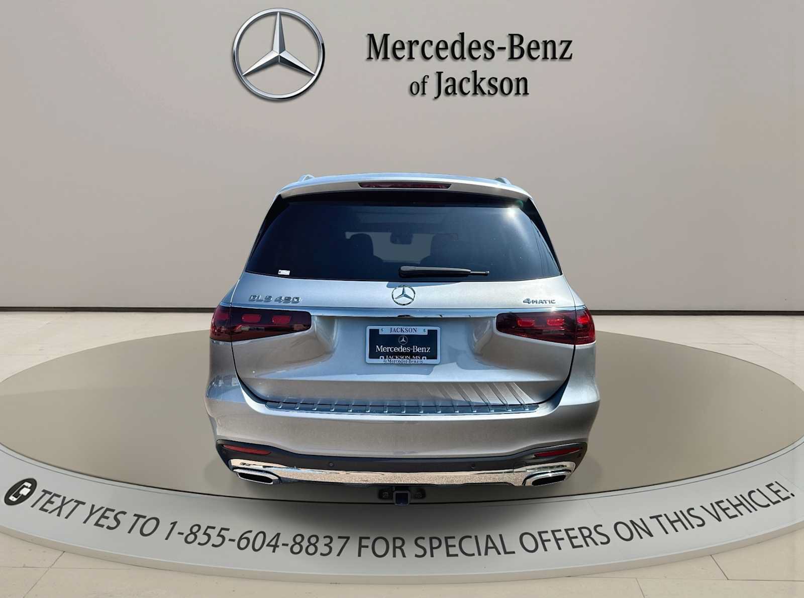 Used 2024 Mercedes-Benz GLS 450 4MATIC image 7