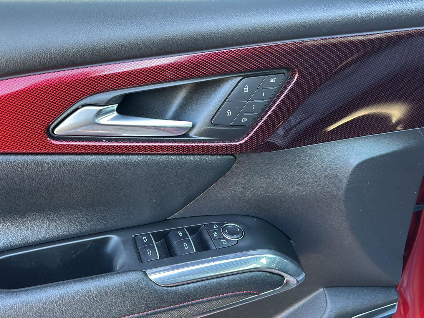 Used 2025 Chevrolet Traverse RS w/ LPO, Floor Liner Package image 16