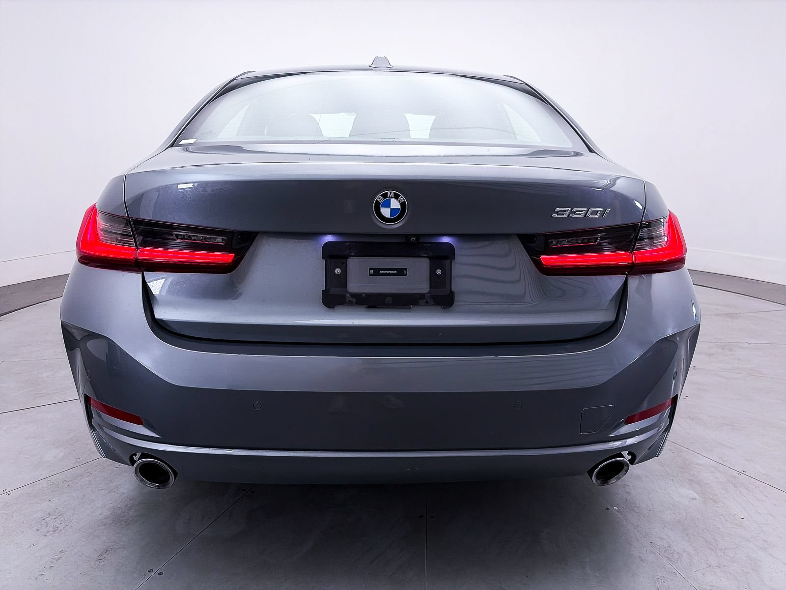 Used 2023 BMW 330i Sedan RWD image 14