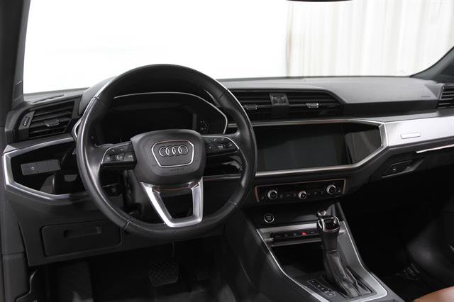 Used 2021 Audi Q3 2.0T Premium w/ Convenience Package image 6