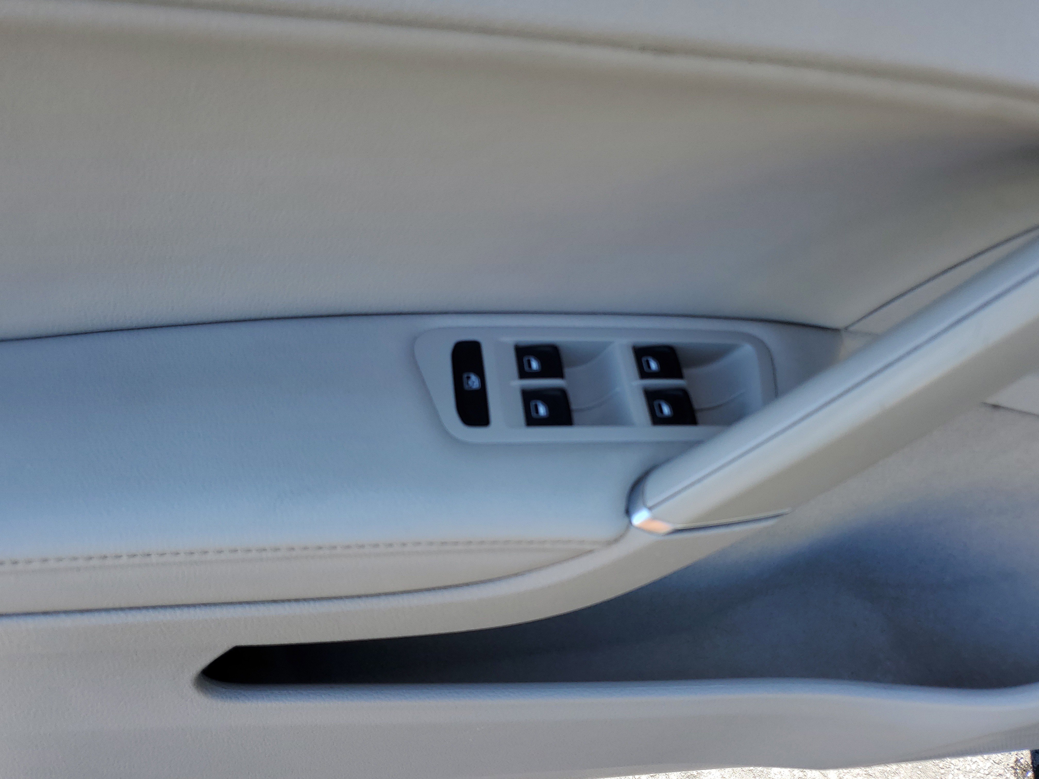 Used 2015 Volkswagen Golf TDI S image 17