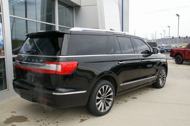 Used 2018 Lincoln Navigator L Select image 3