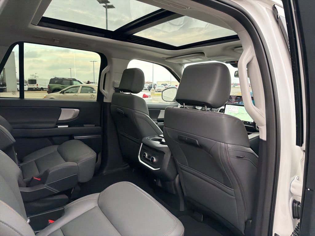 New 2025 Ford Expedition Max Active image 19