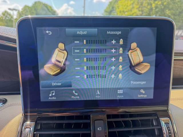 Used 2019 Lincoln Navigator Reserve AWD/4WD image 14