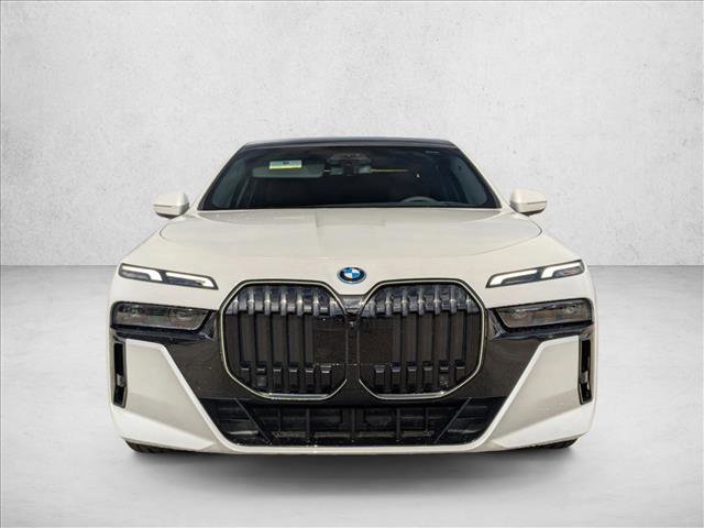 New 2026 BMW 750e xDrive image 6