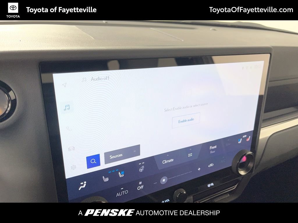 Used 2026 Lexus GX 550 w/ Cold Area Package image 32