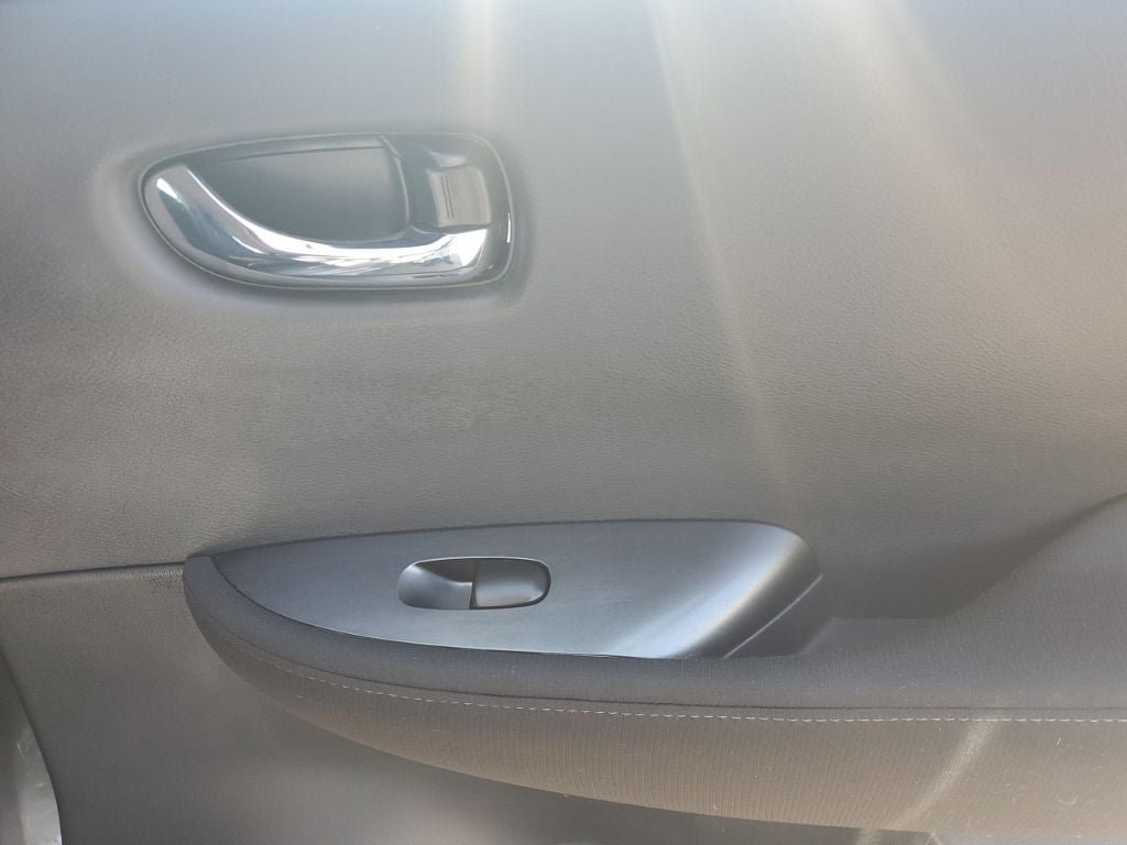 Used 2025 Nissan Leaf S FWD image 46