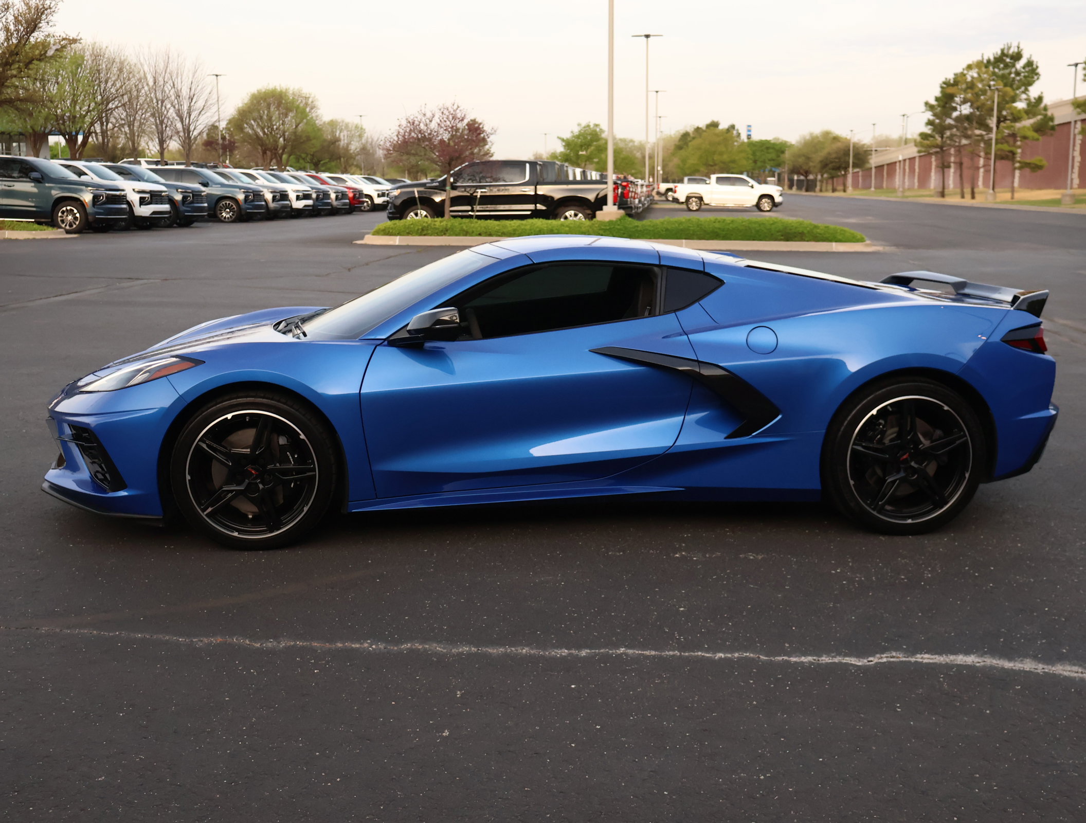 Used 2023 Chevrolet Corvette Stingray Premium Cpe w/ Z51 Performance Package RWD image 37