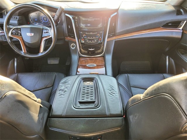 Used 2016 Cadillac Escalade ESV Luxury image 18