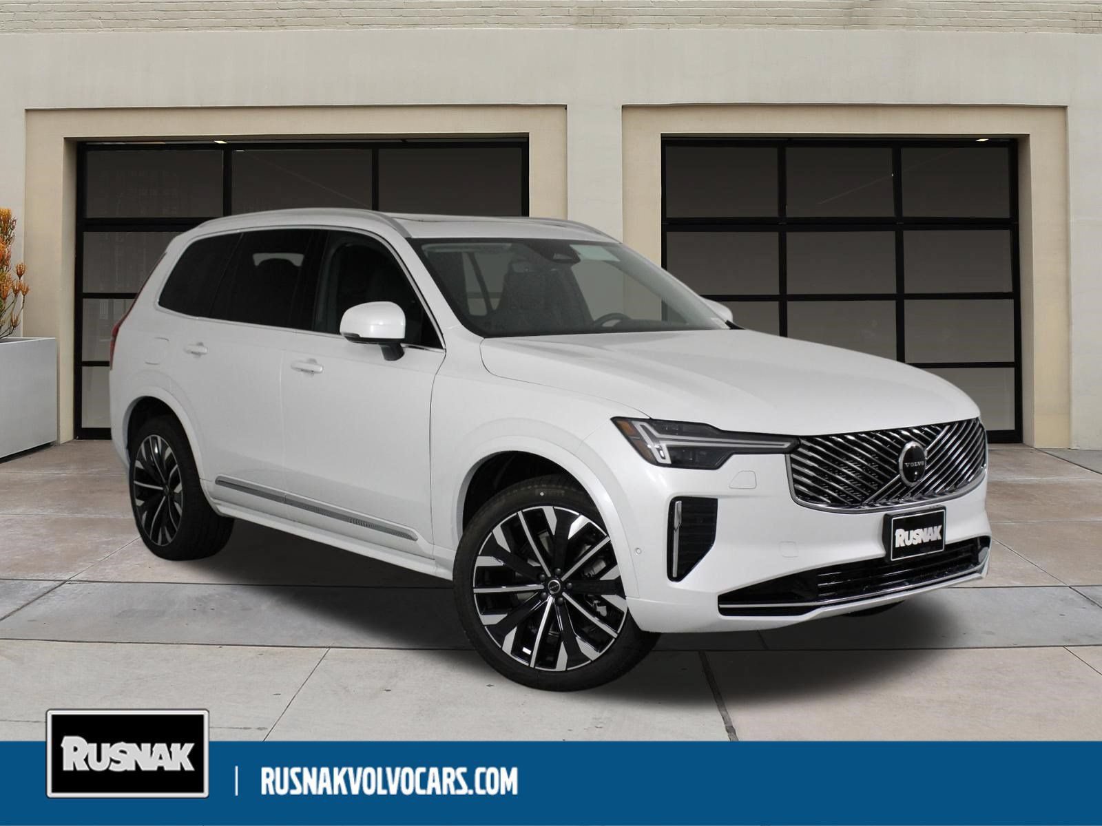 New 2026 Volvo XC90 B6 Plus AWD/4WD image 1