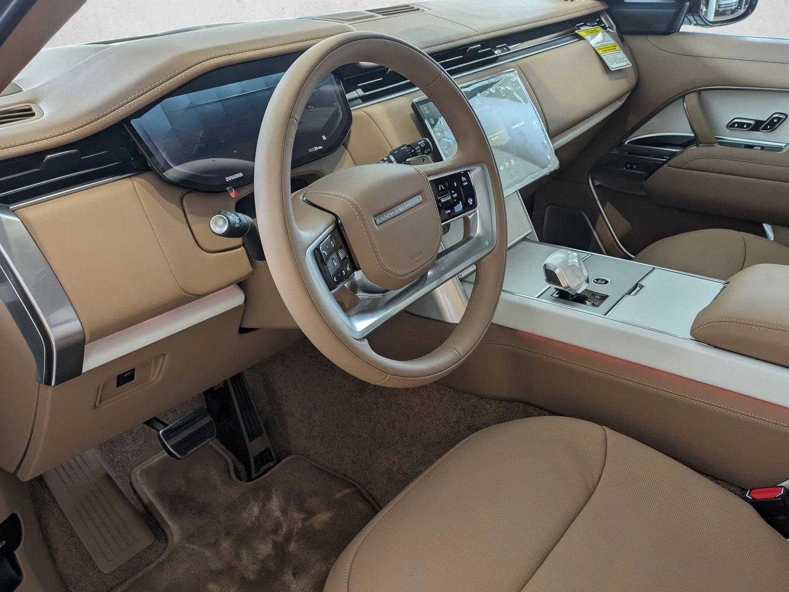 New 2026 Land Rover Range Rover SV AWD/4WD image 3