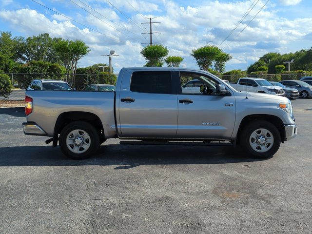 Used 2014 Toyota Tundra SR5 w/ SR5 Upgrade Package RWD image 4