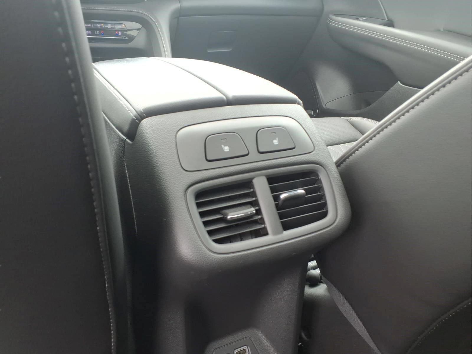 Certified 2023 Buick Envision Avenir AWD/4WD image 13