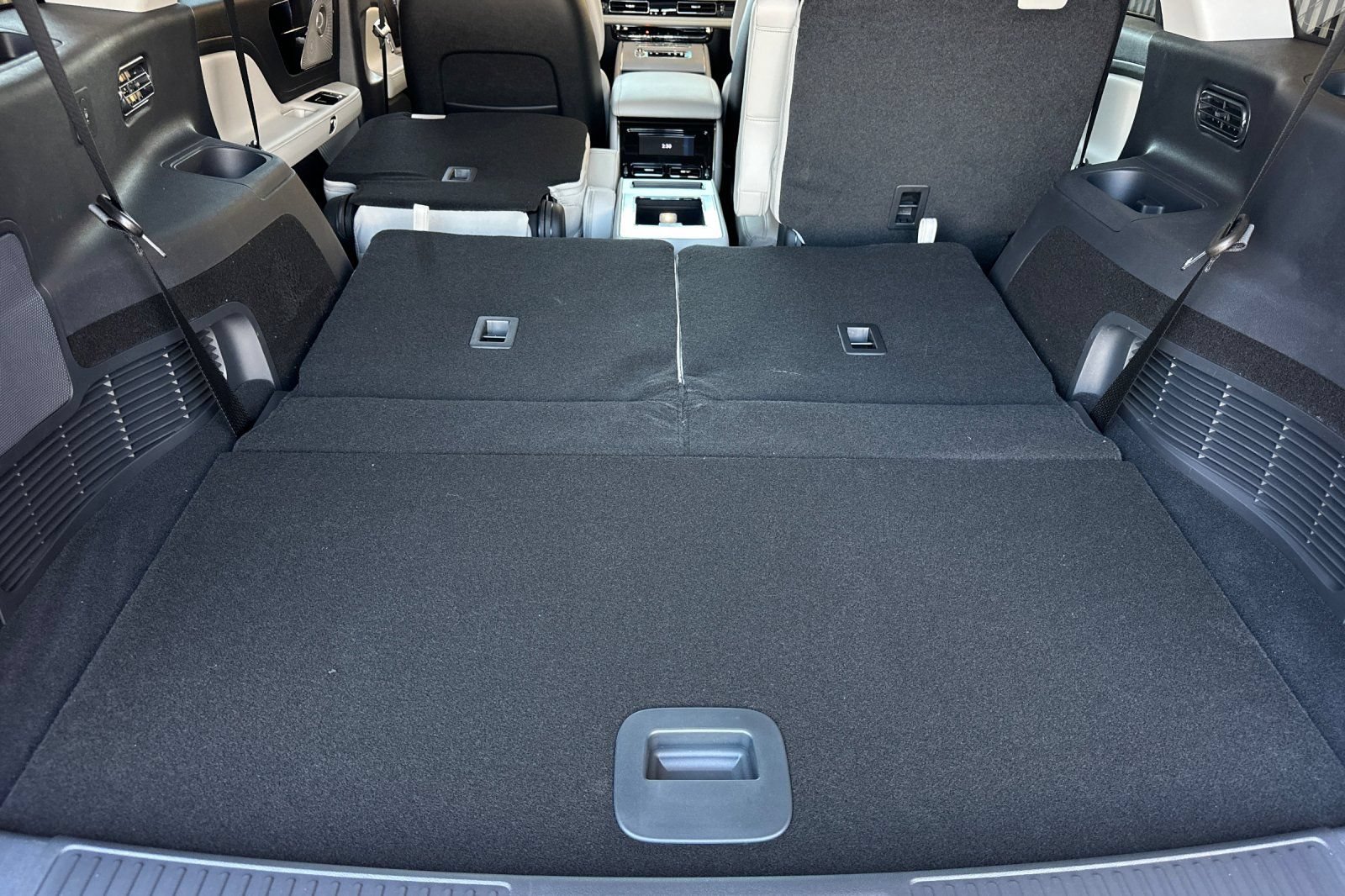 New 2026 Lincoln Aviator Reserve w/ Luxury Package RWD image 15