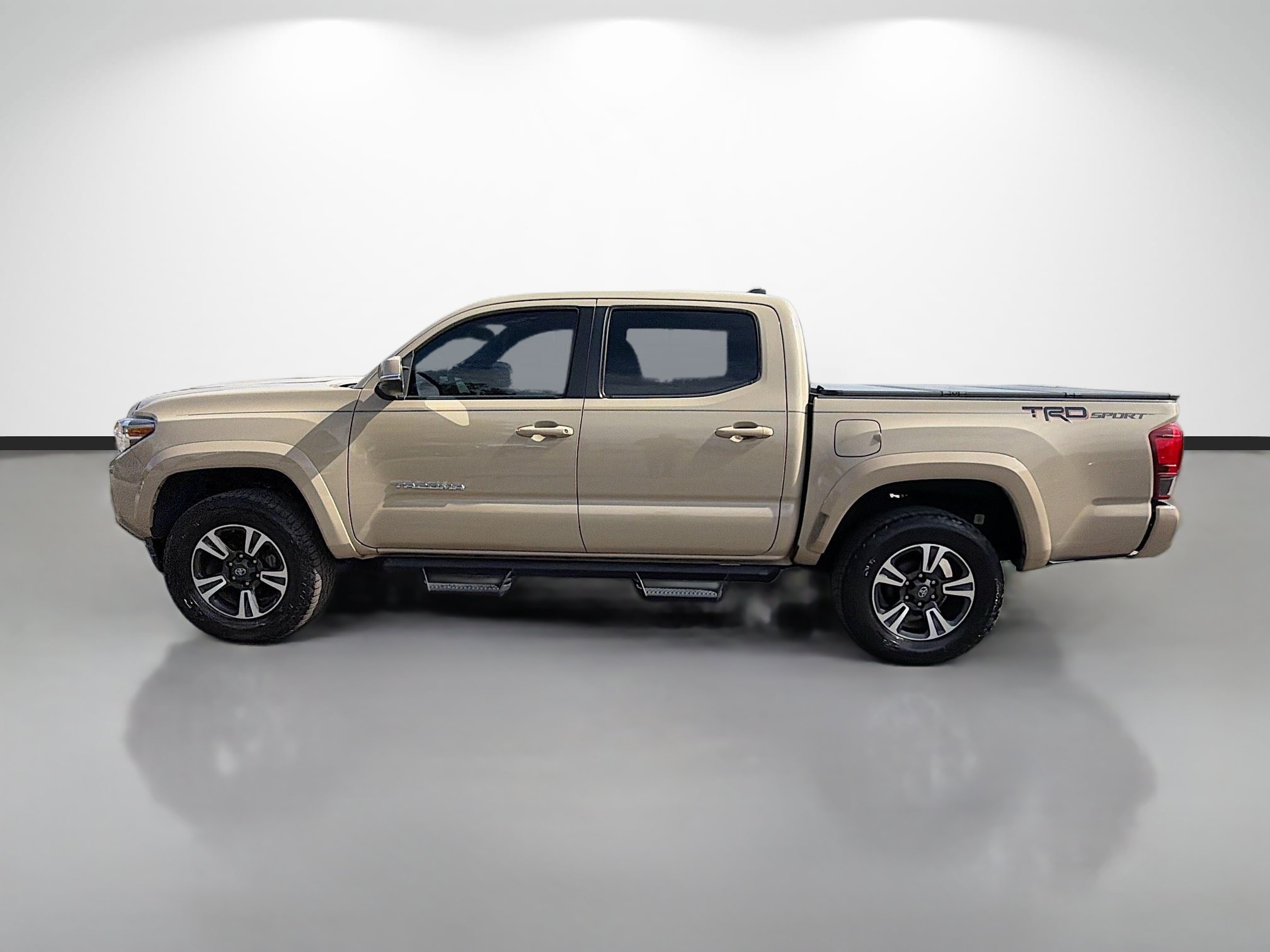 Used 2019 Toyota Tacoma TRD Sport RWD image 6