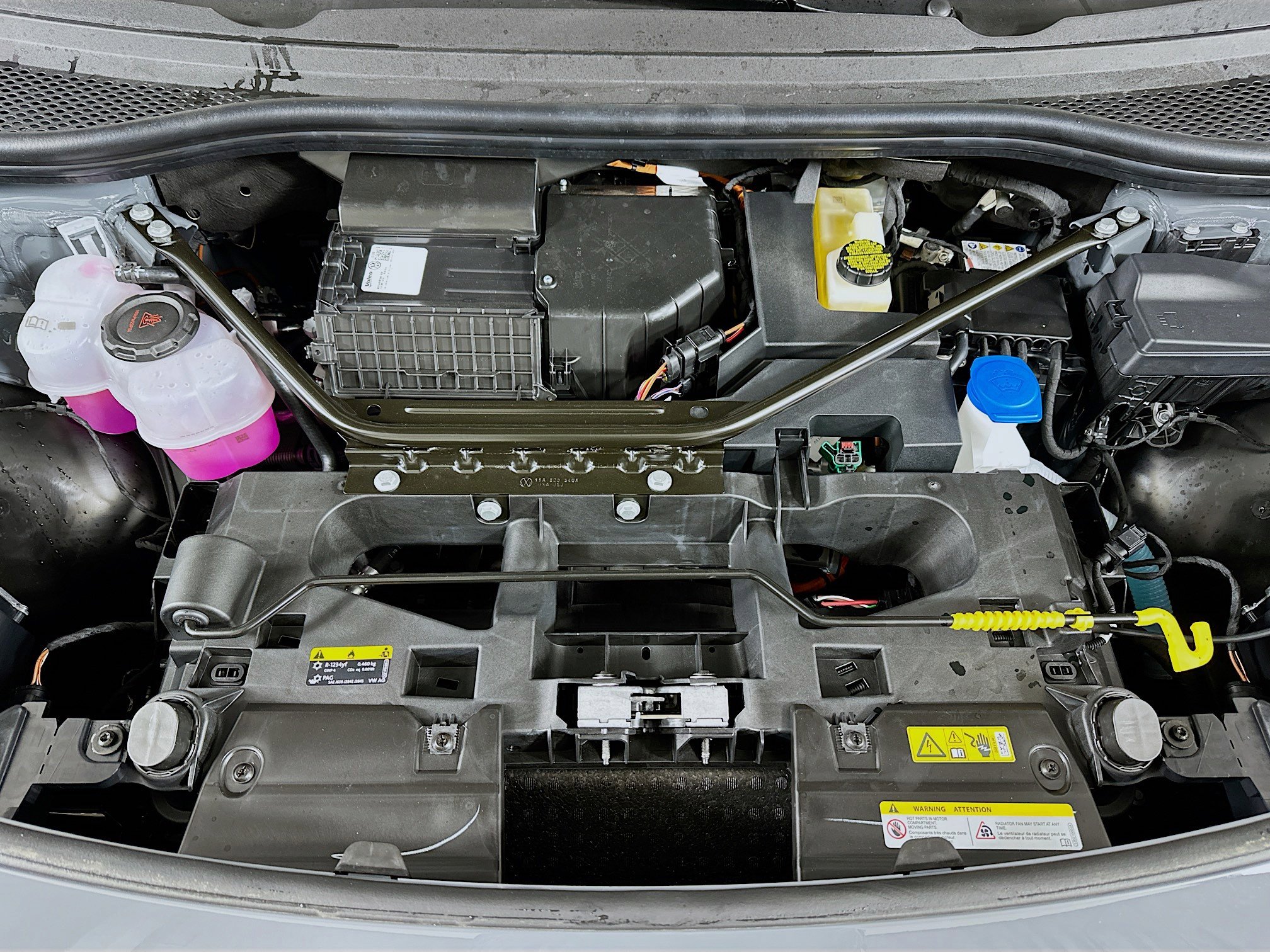 New 2025 Volkswagen ID.4 Pro image 28