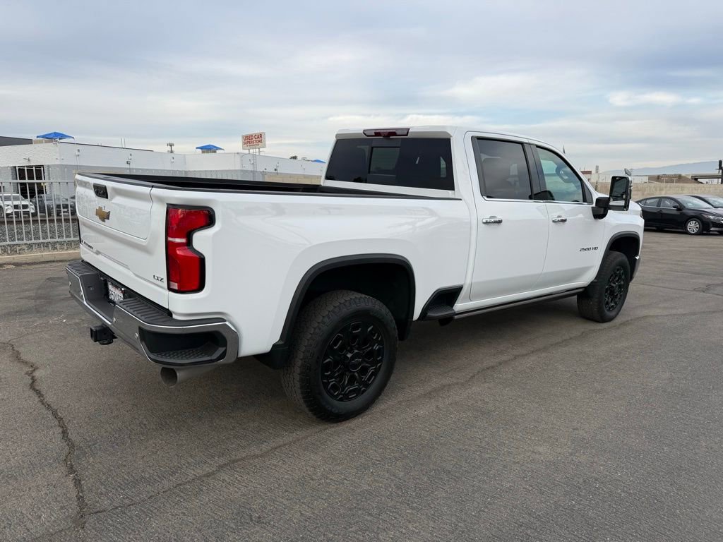 Used 2024 Chevrolet Silverado 2500 LTZ w/ LTZ Convenience Package image 6