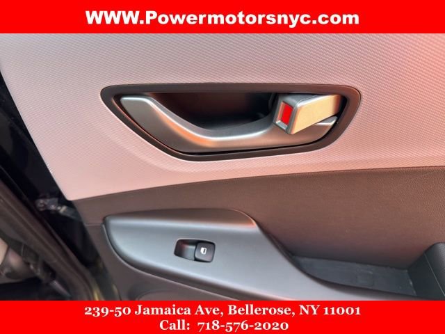 Used 2021 Hyundai Kona Limited image 18