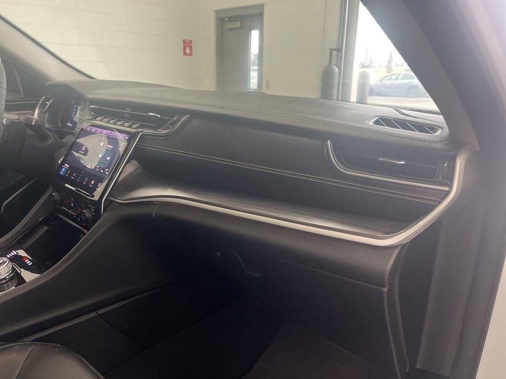 Used 2023 Jeep Grand Cherokee L Limited w/ Rear Seat Video Group I image 42