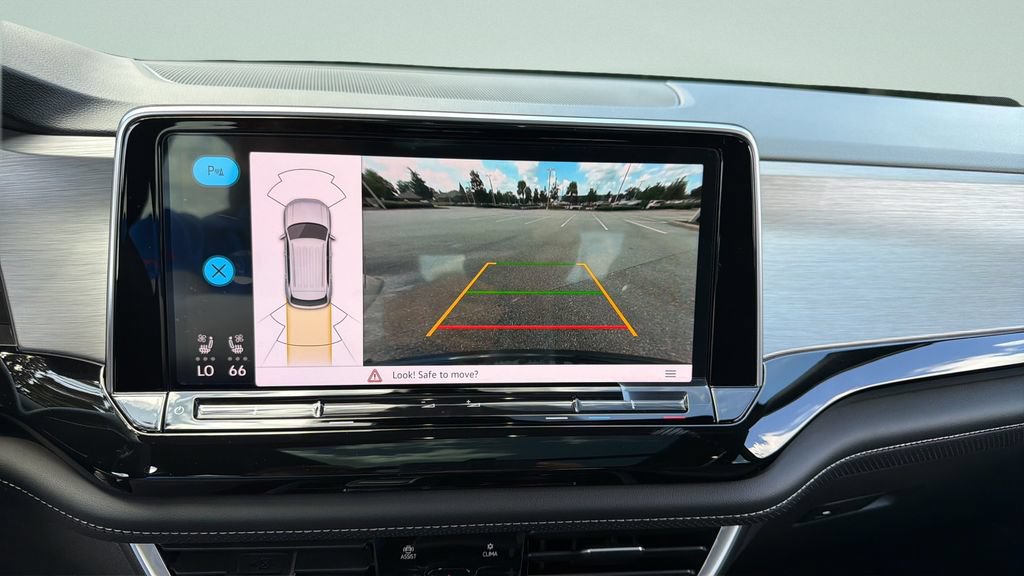 New 2026 Volkswagen Atlas Cross Sport SE FWD image 13