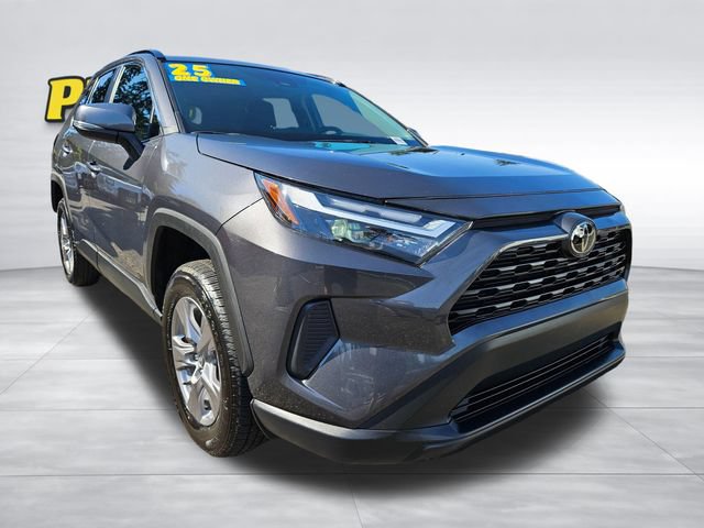 Used 2025 Toyota RAV4 XLE FWD image 8