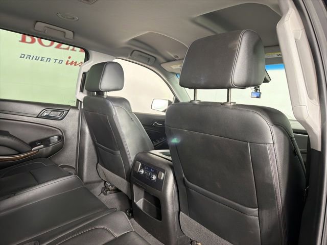 Used 2020 Chevrolet Suburban LT AWD/4WD image 19