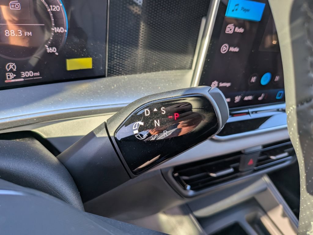 New 2026 Volkswagen Tiguan SE R-Line FWD image 27