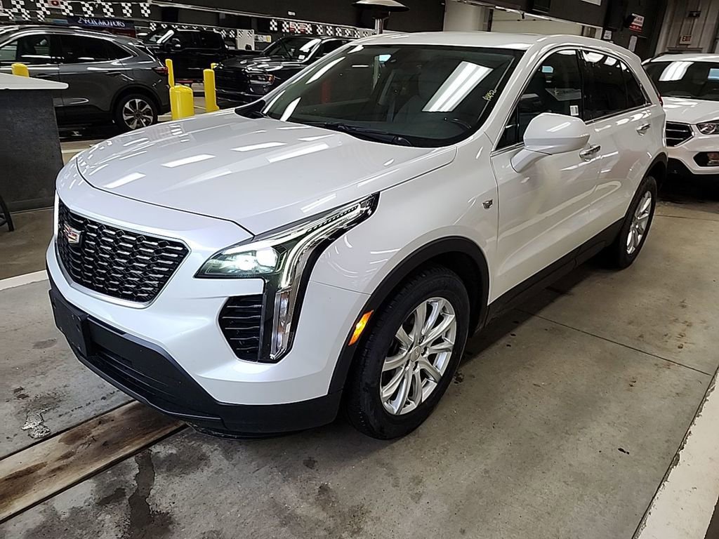 Used 2019 Cadillac XT4 Luxury w/ Trailering Package image 1