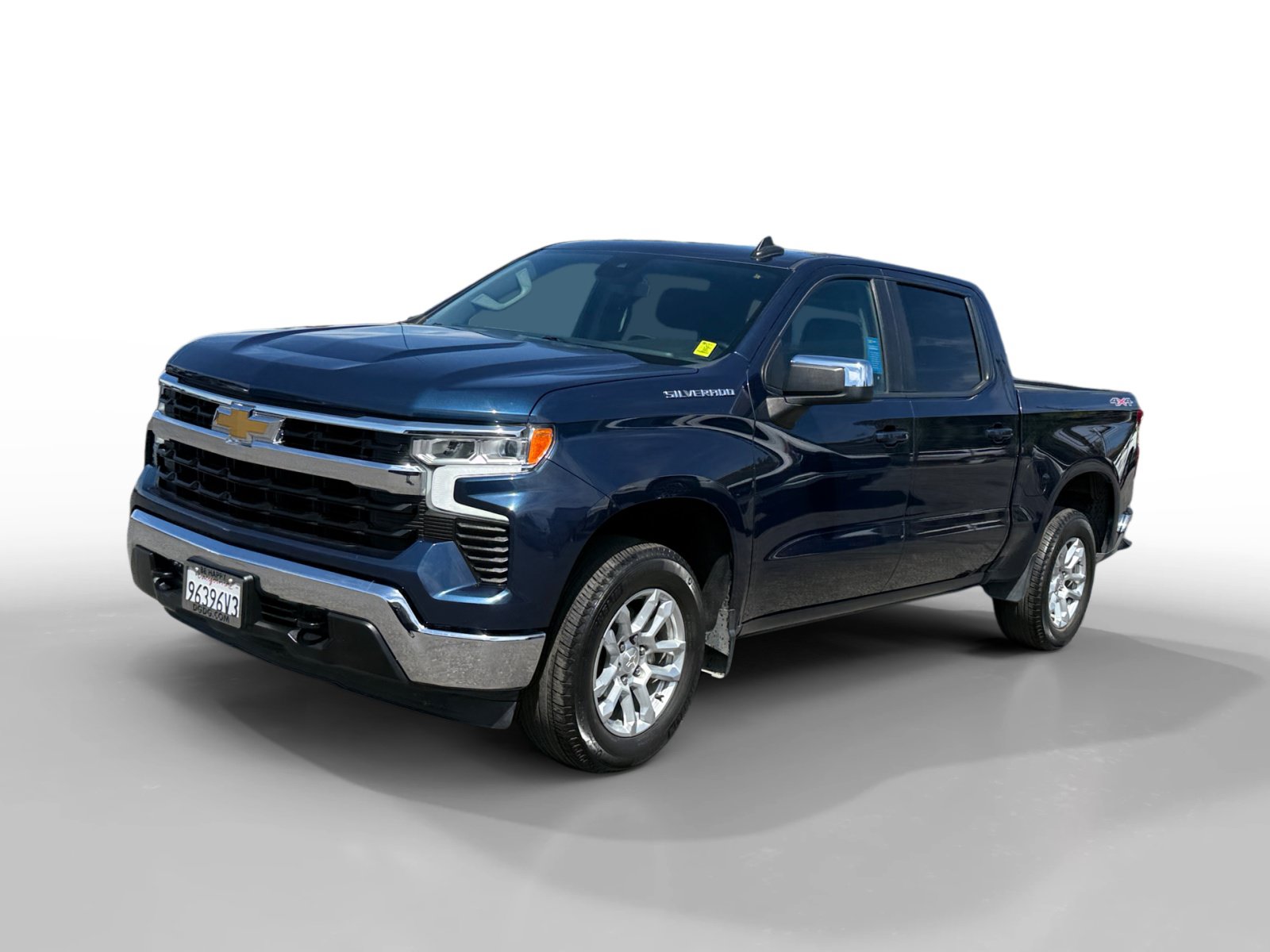Used 2023 Chevrolet Silverado 1500 LT AWD/4WD image 1